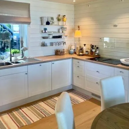 Seaside Dream On With Sunny Sea View