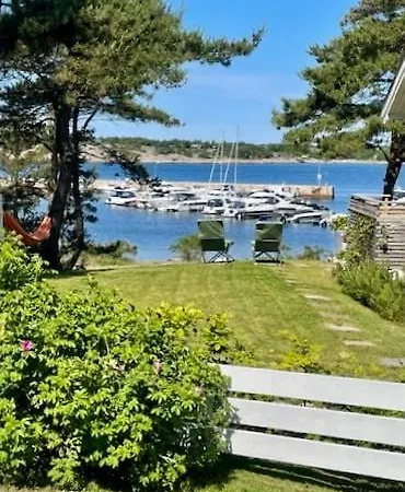 Seaside Dream On With Sunny Sea View